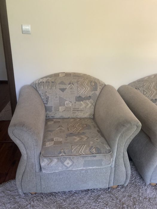 Мебел: тройка, двойка дивани и фотьойл