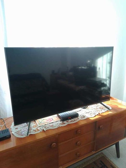 Vand TV Samsung UE58TU7102K