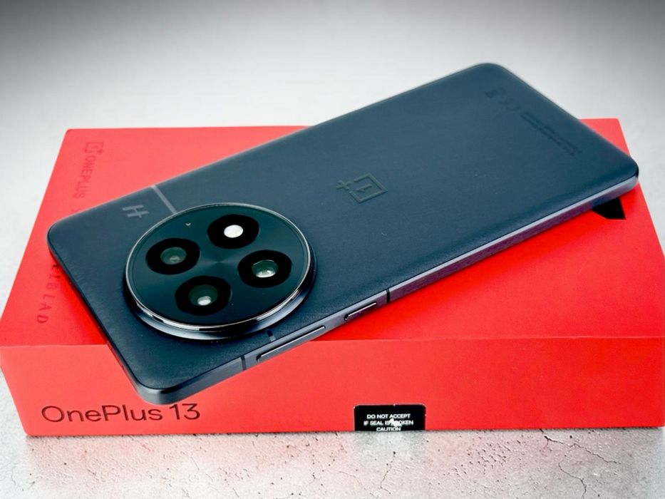 OnePlus 13 5G 256GB 16RAM Black Eclipse Перфектен!Гаранция!