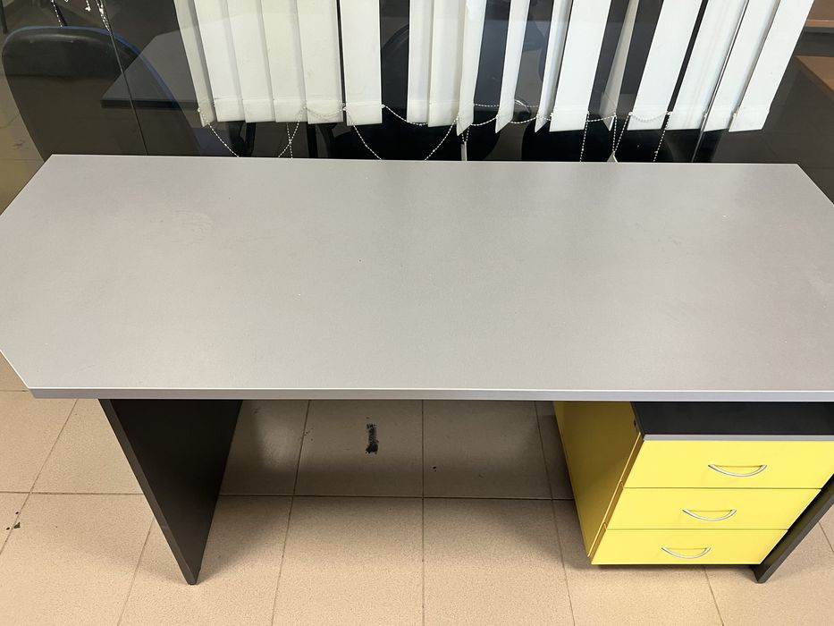 Офис бюро с вагонетка (офис контейнер)