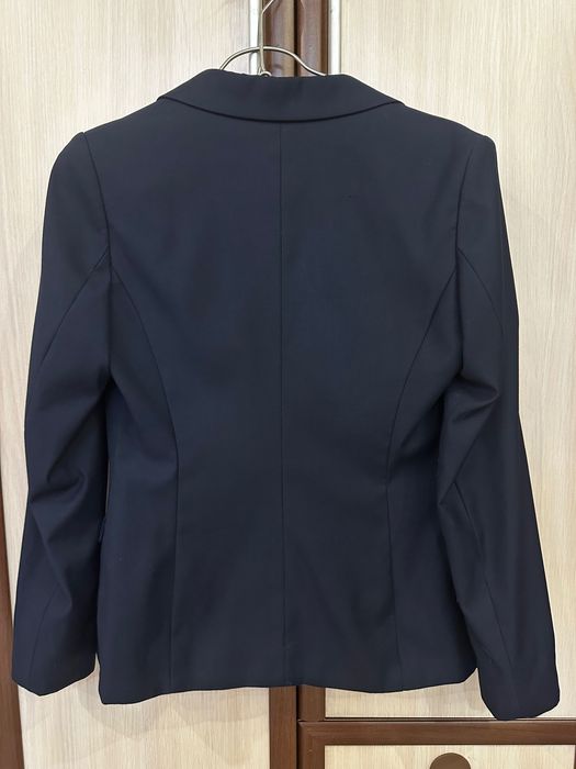 Продам школьный пиджак