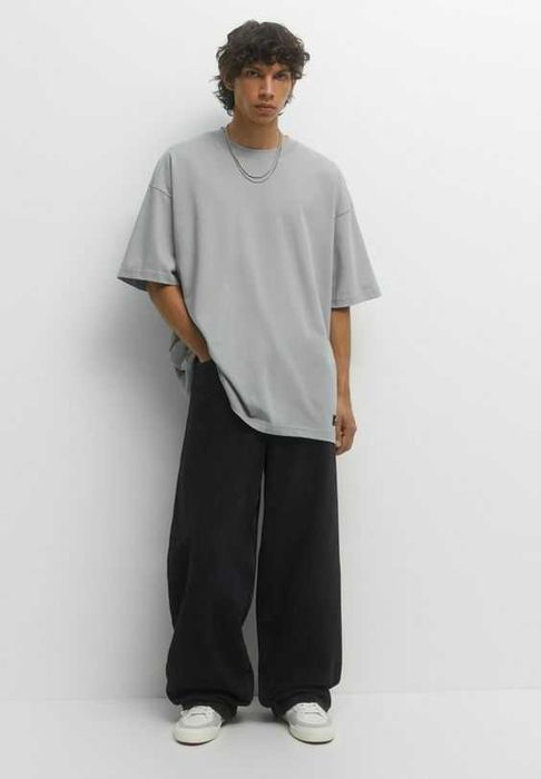 Футболка однотонная футболка. Универсальная футболка. Великан Футболка