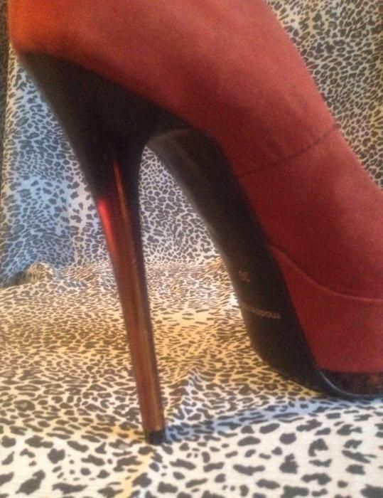 Високи обувки, номер 36