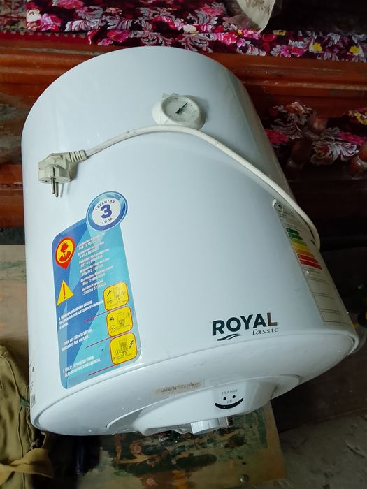 Ariston Sotiladi 50lt  Ishlaydi