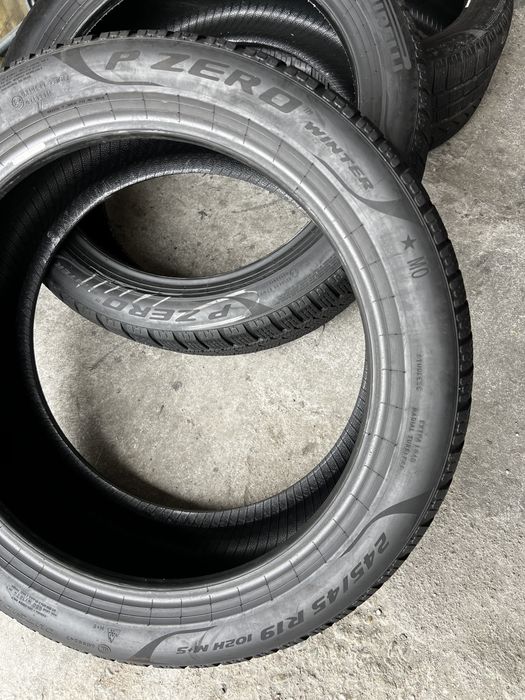 4 anvelope iarna 275/40/19 + 245/45/19 , Pirelli * , DOT  2023/2024 !