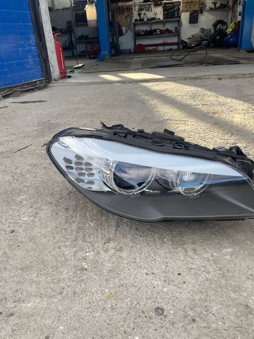 Faruri xenon adaptiv  bmw f10 f11 stanga dreapta