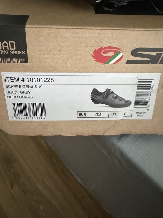 Продавам шосейни шпайкове sidi