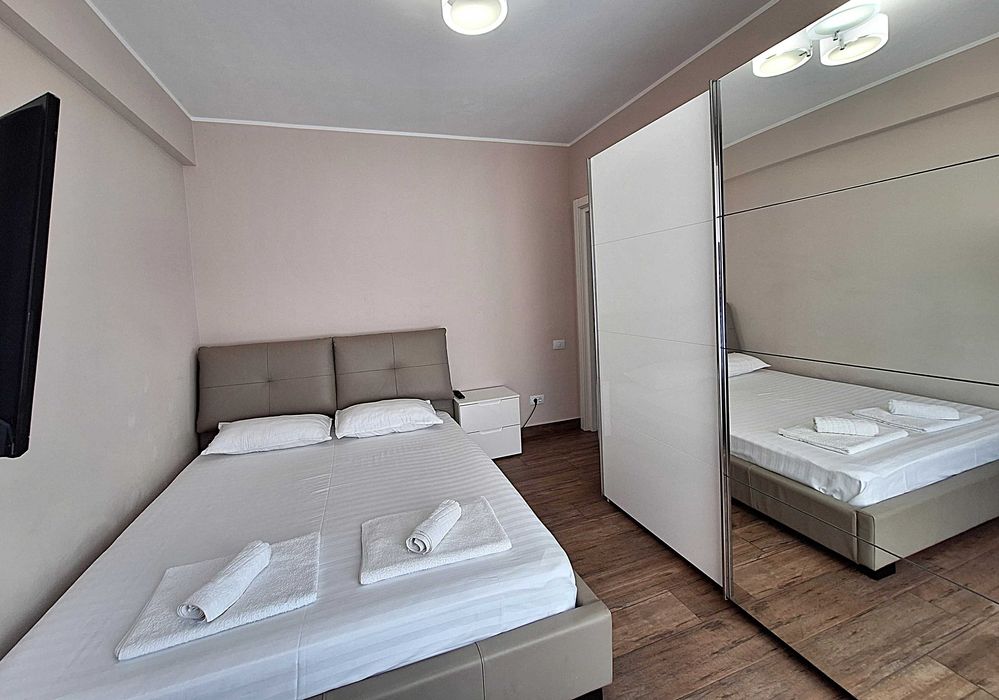 Inchiriez apartament in Mamaia zona Butoaie