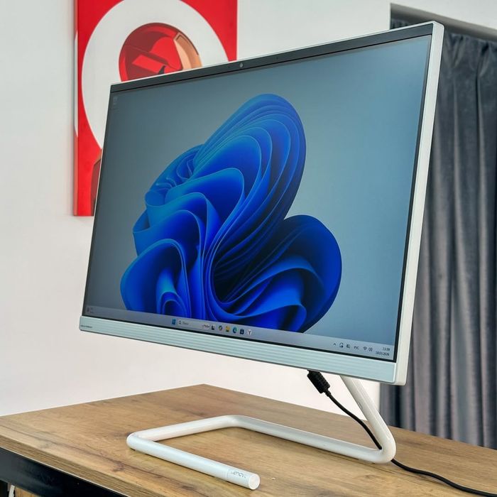 Моноблок LENOVO / в отличном состоянии