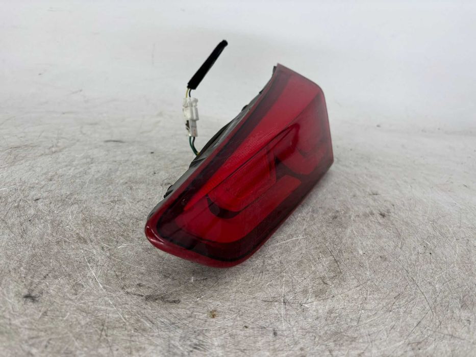 Stop stanga/dreapta de pe haion Hyundai I20 an 2016