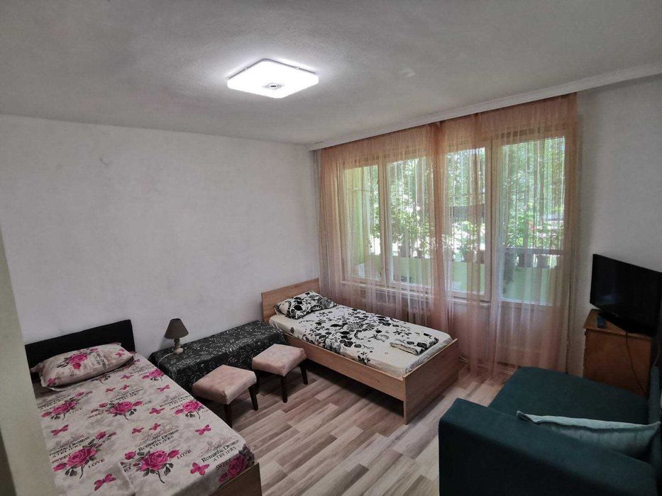 Дава се под наем Едностаен апартамент в Бургас, Лазур - 40 кв.м за 153 € - Снимка #6