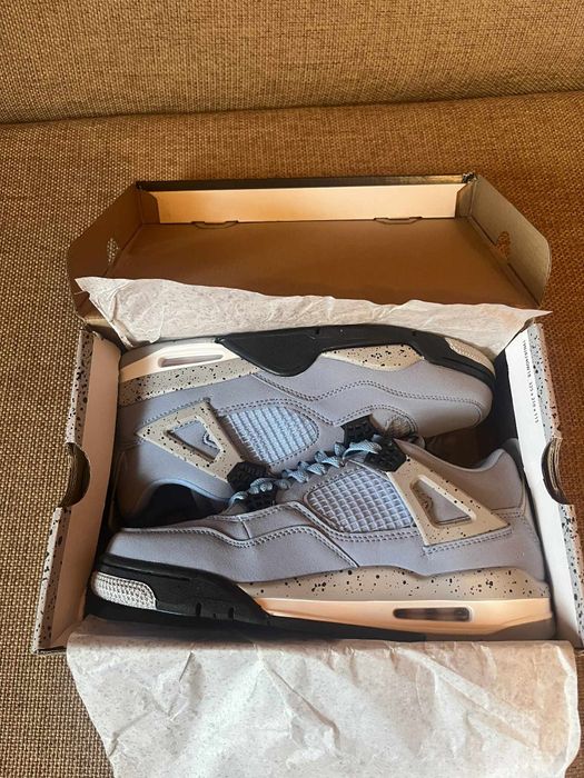 Jordan 4 UNC BLUE
