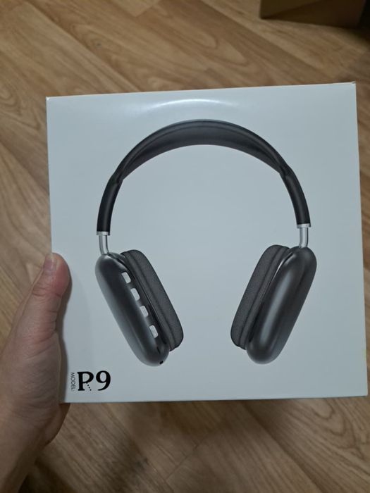 Наушники :модель P9