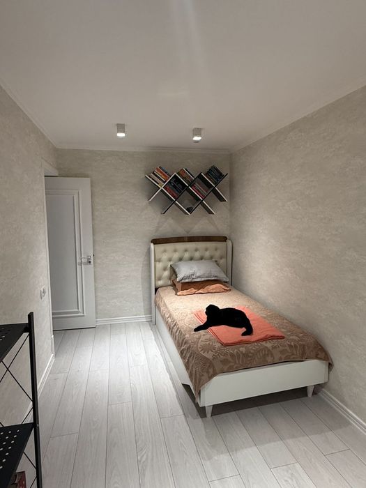 Продаётся 4 х комнатная квартира на 2 этаже 77 серия середина Гагарина