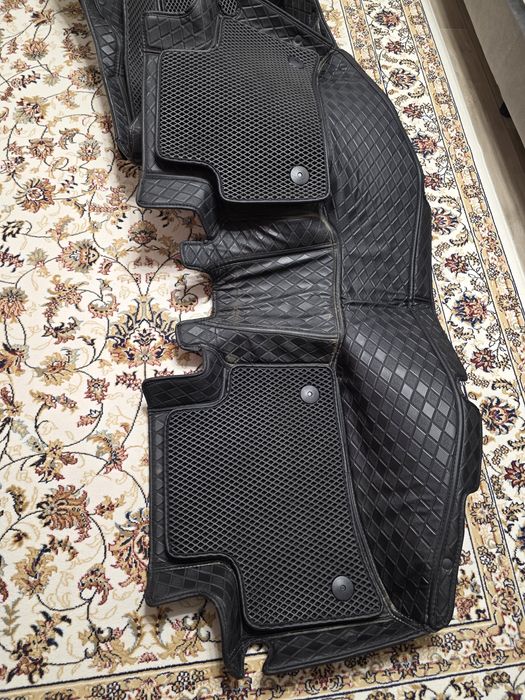 Продам 5D коврики б/у на Hyundai Mufasa