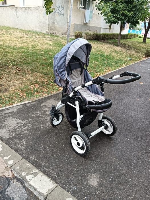 De vânzare căruț 3 in 1