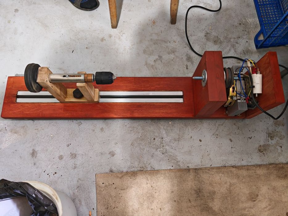 Strung prelucrarea lemnului