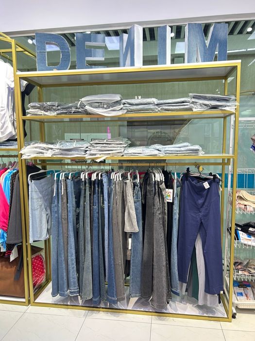 Рейлы для магазин одежды