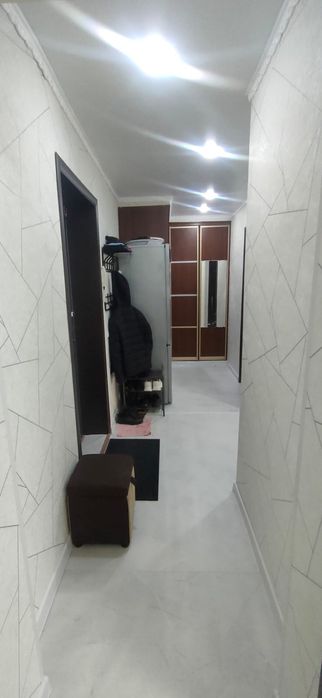 Продаётся 2-комнатная квартира