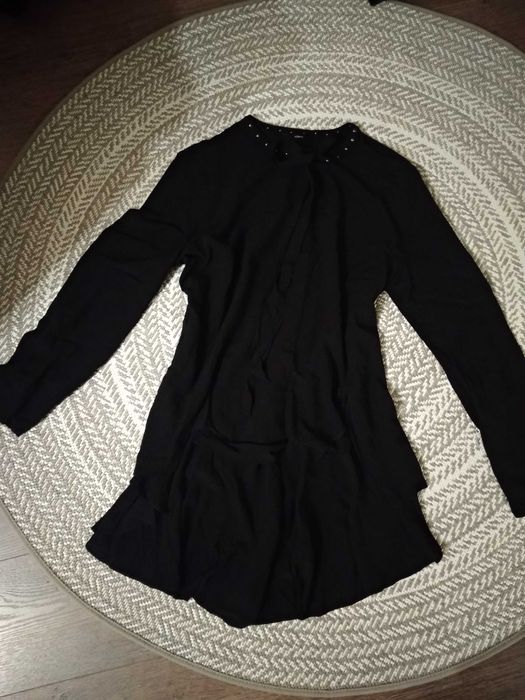 Дамски блузки спортни и елегантни