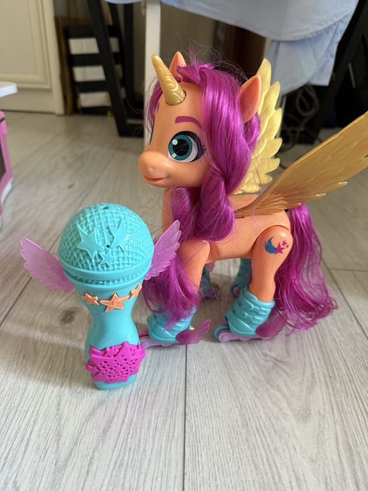 интэрактивная пони