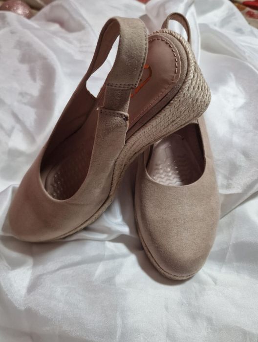 Продам обувь новую