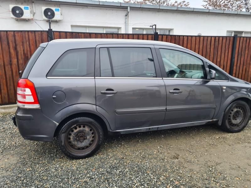 Geam usa stanga spate Opel Zafira B Facelift