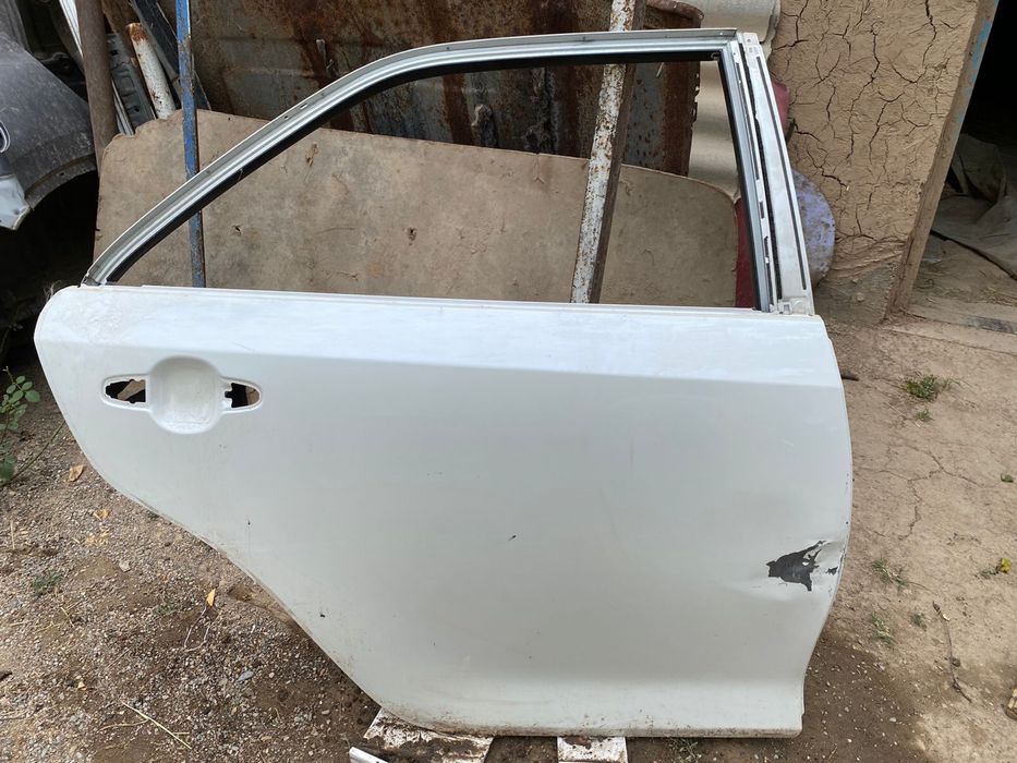 Двери та Toyota 50-55