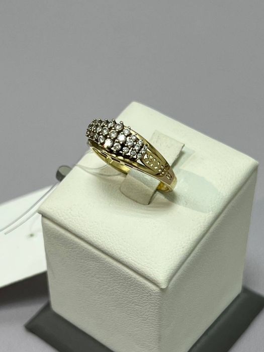 Кольцо с бриллиантом #АК126183