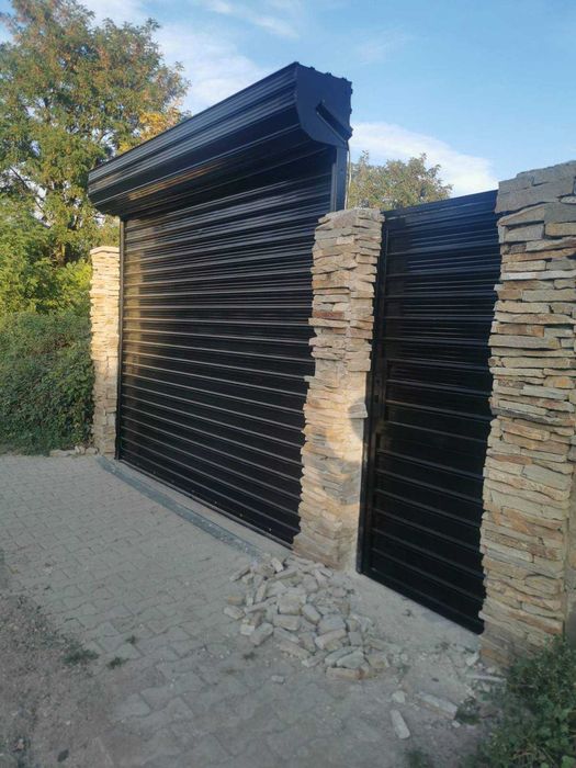 Ролетни и секционни врати