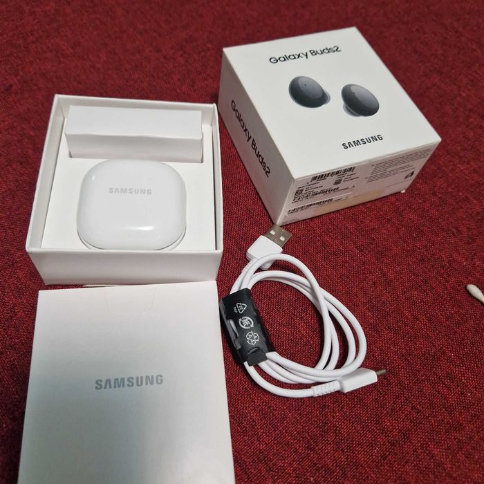 Безжични слушалки Samsung Galaxy Buds2