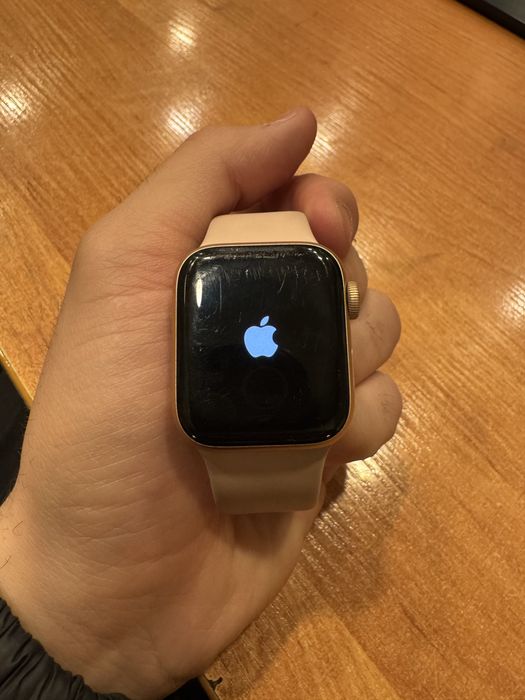 Часы apple watch se