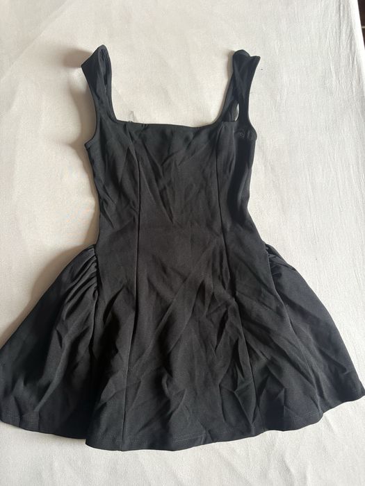 Черна рокля размер XS