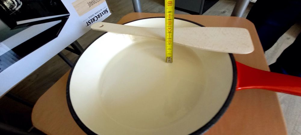 Tigaie gril  fontă emailata 24 cm /Promo 125 lei