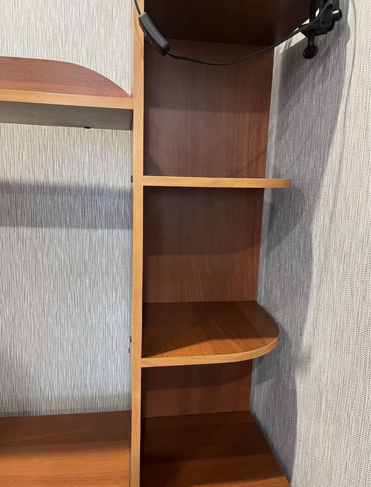 Продам мебельную стенку