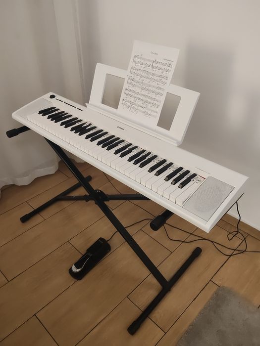 Yamaha NP-12 Piaggero White Set