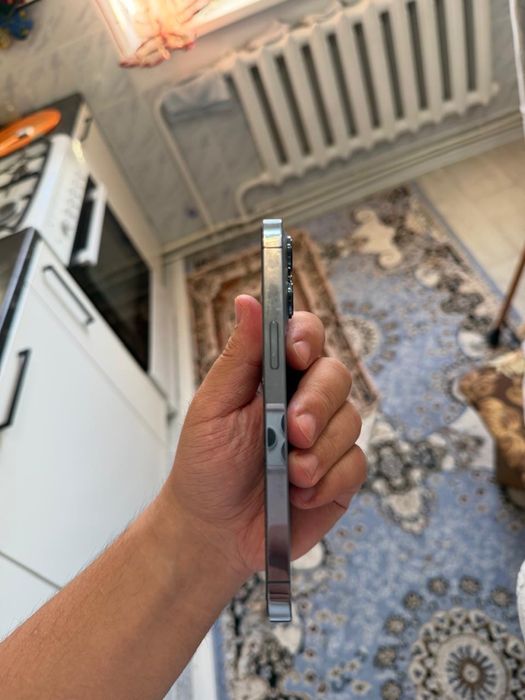 Продам iphone 13 pro