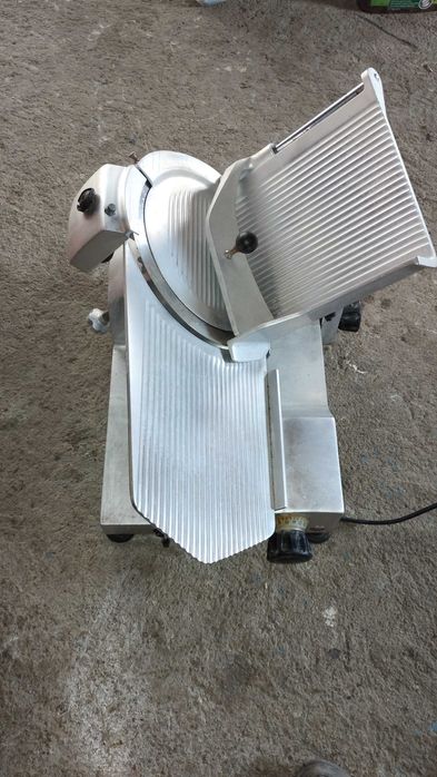 Feliator alimentar aluminiu
