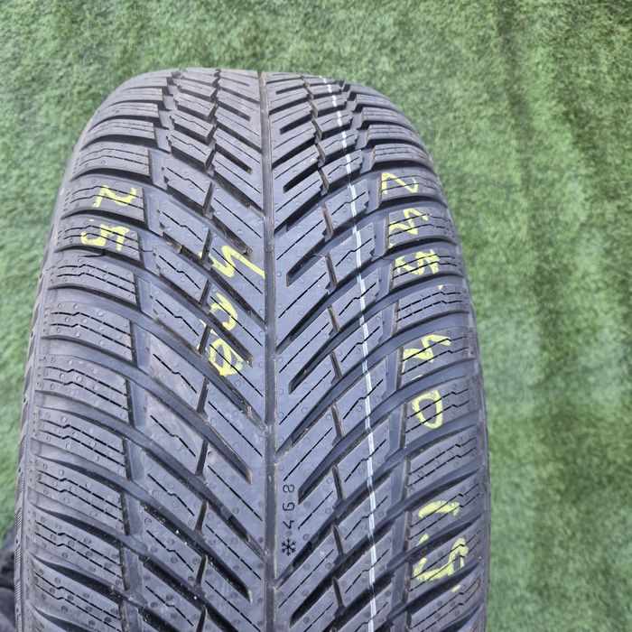 245 40 19 Nokian m+s O bucată