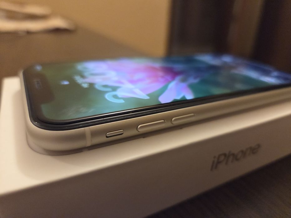 Iphone 11, като нов.