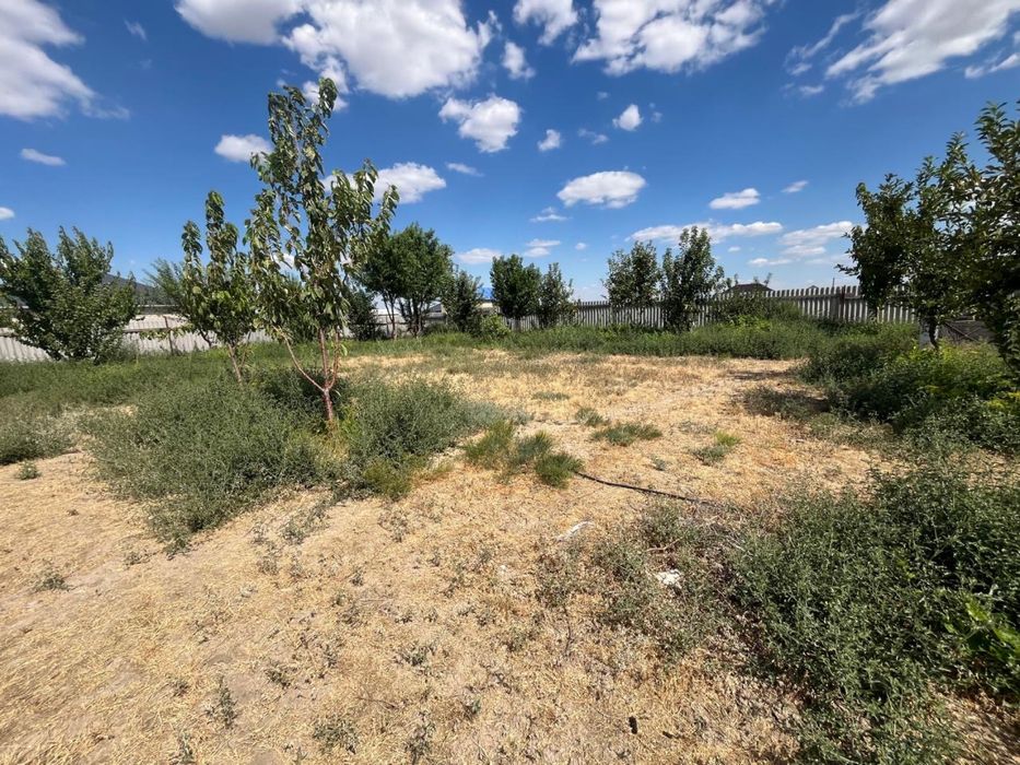 Земельный участок