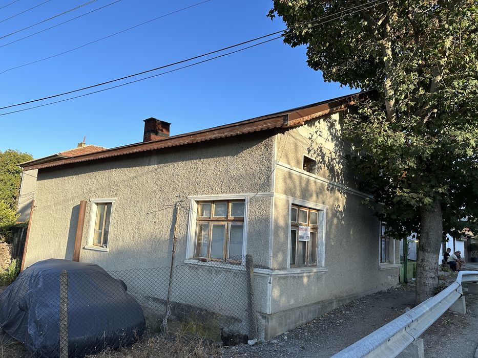 Продава се Къща в с. Разбойна, Област Търговище - 90 кв.м за 680 €/кв.м - Снимка #2