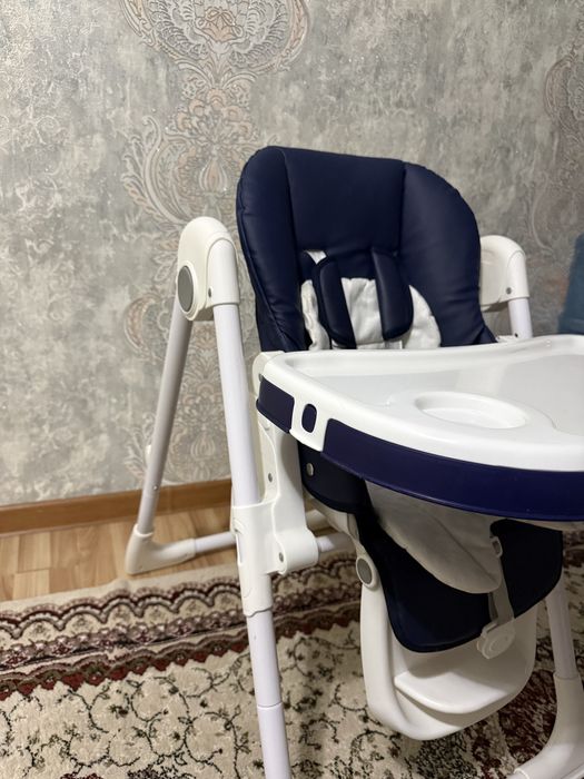 Bolalar uchun ovqatlantirish stuli (yangi holatda)