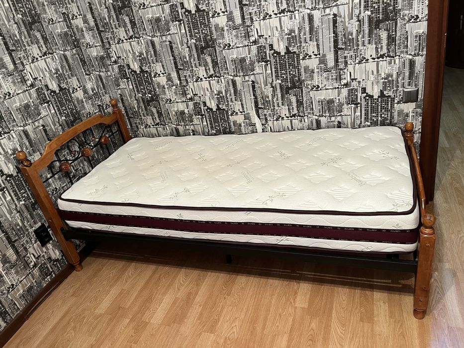 односпальная кровать