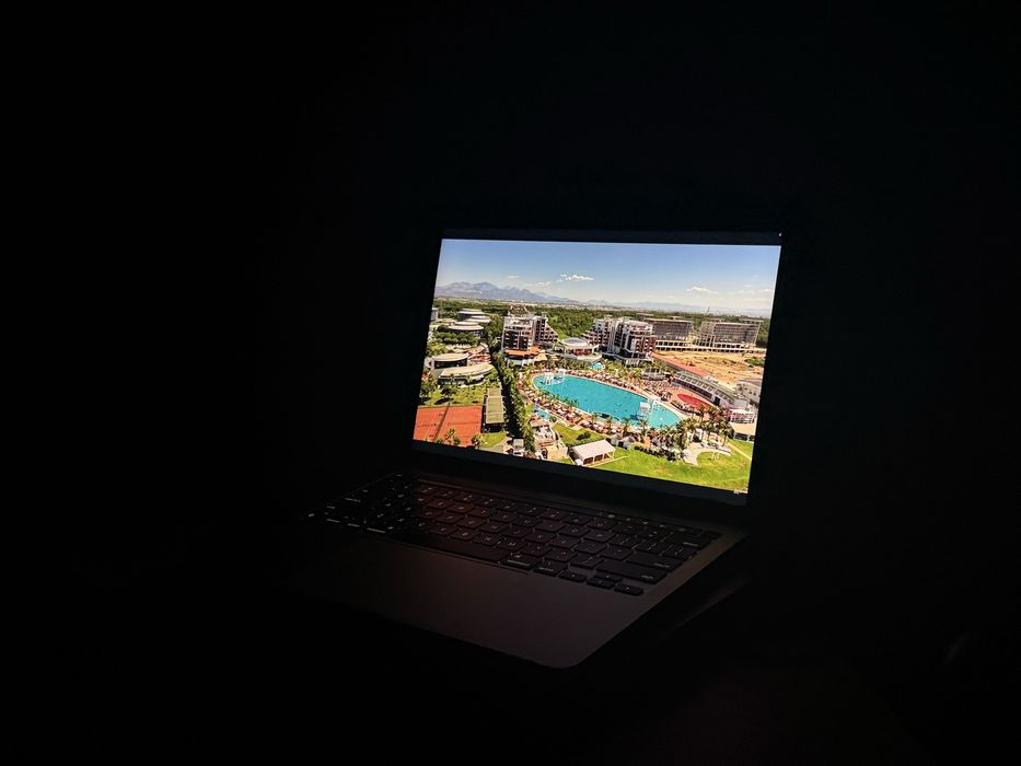 обменяю macbook pro m1