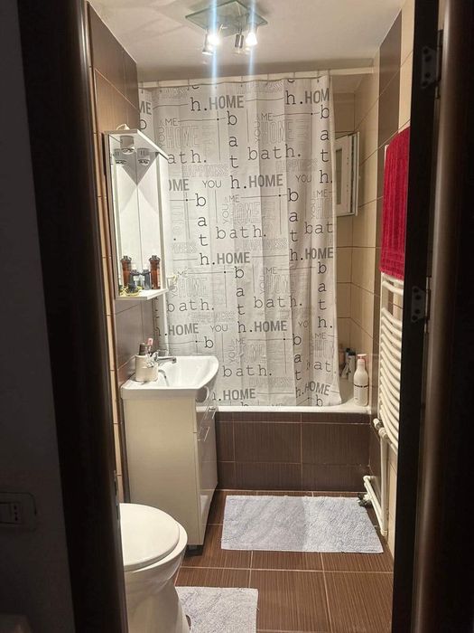 Colegă apartament