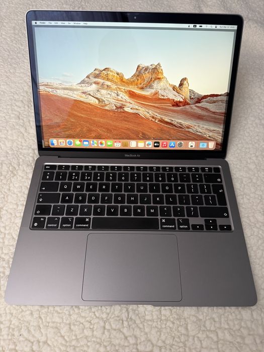 MacBook Air M1 16GB