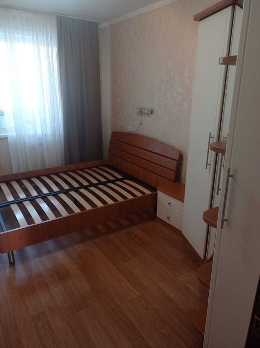 Продам спальный гарнитур б/у