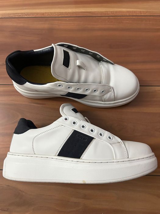 Продам обувь на подростка