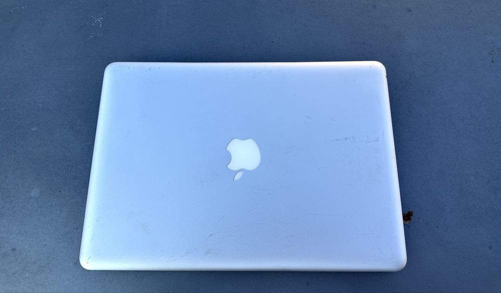 Macbook Pro 13 inch, Mid 2012, i7, 8GB + 120GB SSD Buzau • OLX.ro